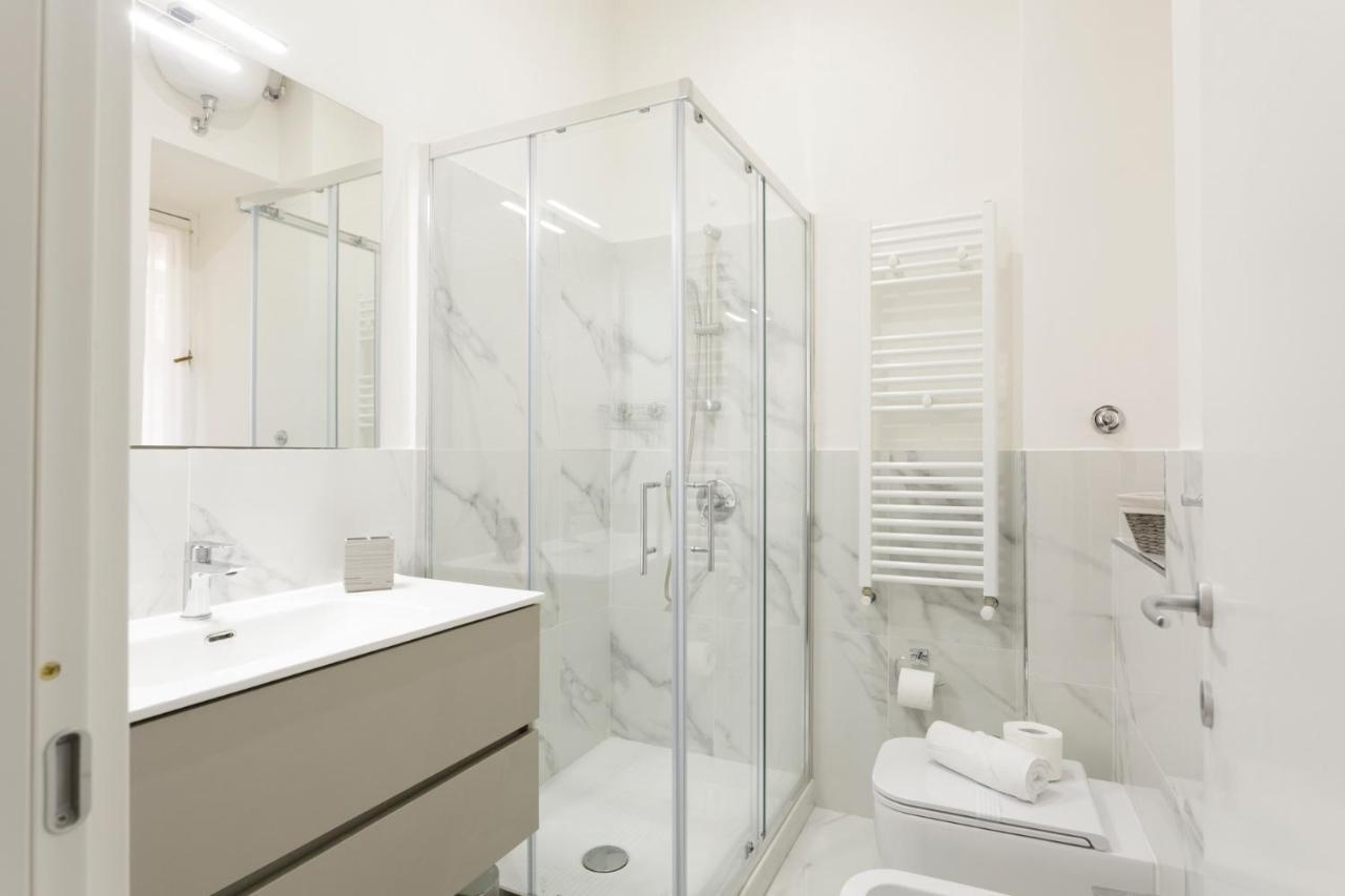 Apartment Domus Flavia Close To Colosseum Rom